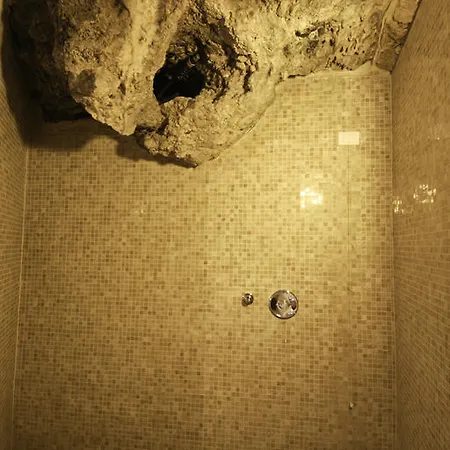 Crotto Di Somana